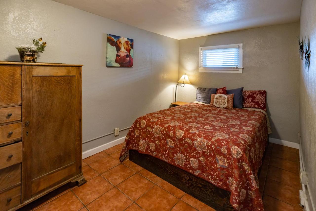 The Historic Hotel Leakey