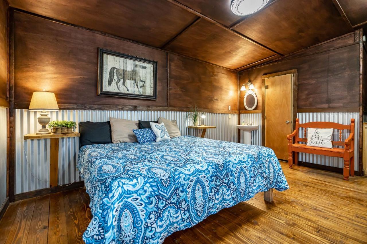 The Historic Hotel Leakey