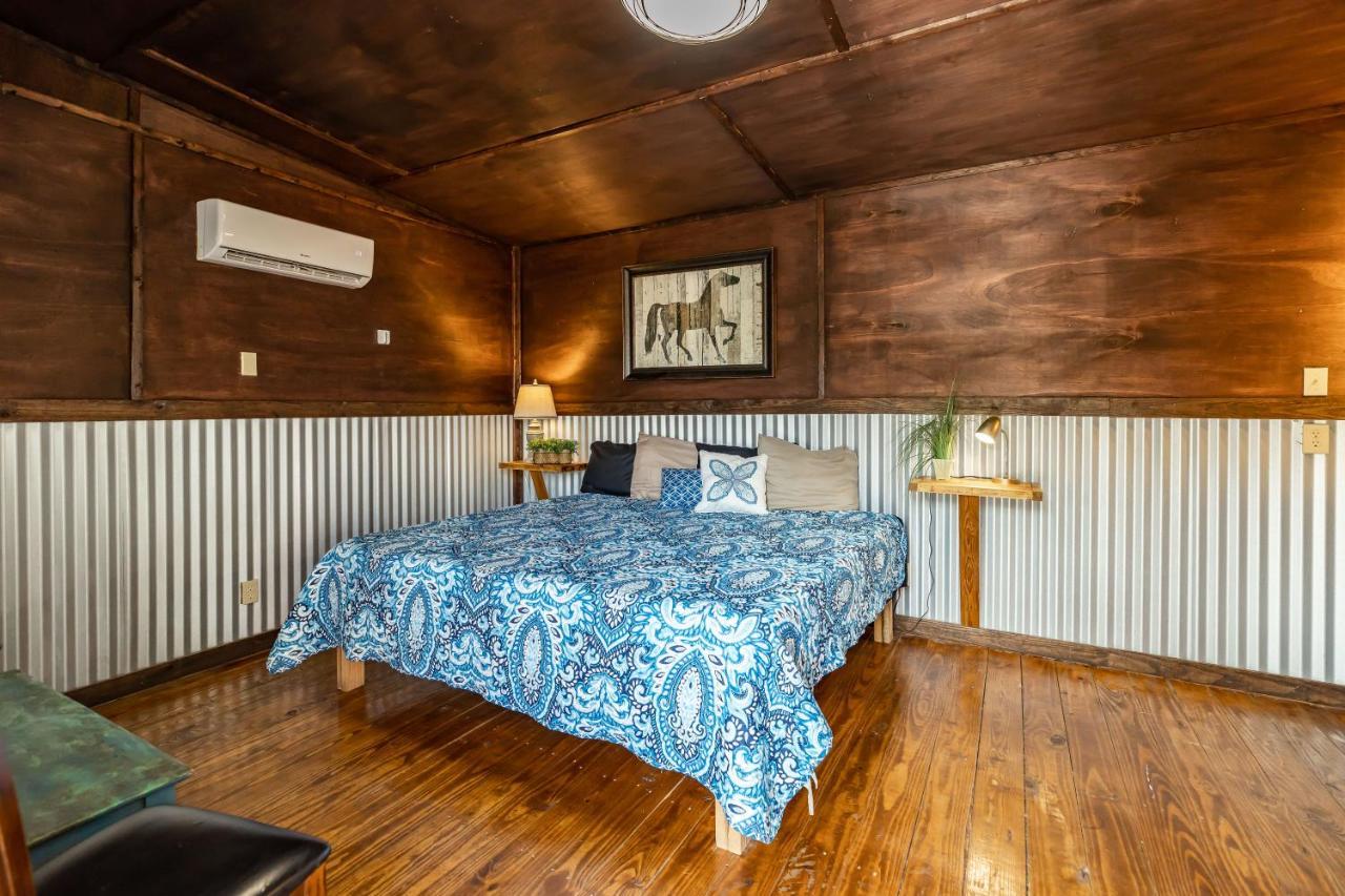 The Historic Hotel Leakey